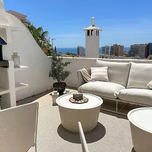 Apartment Elegant 2-bedroom With Beautiful Views, Benalmadena